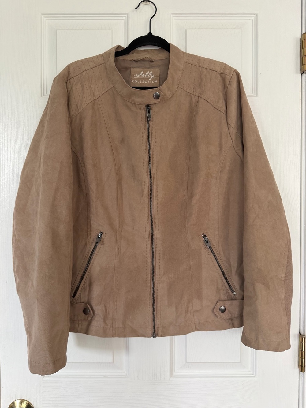 Sebby Collection Women's Taupe Faux-Suede Zip Utility Jacket. Sz XXL